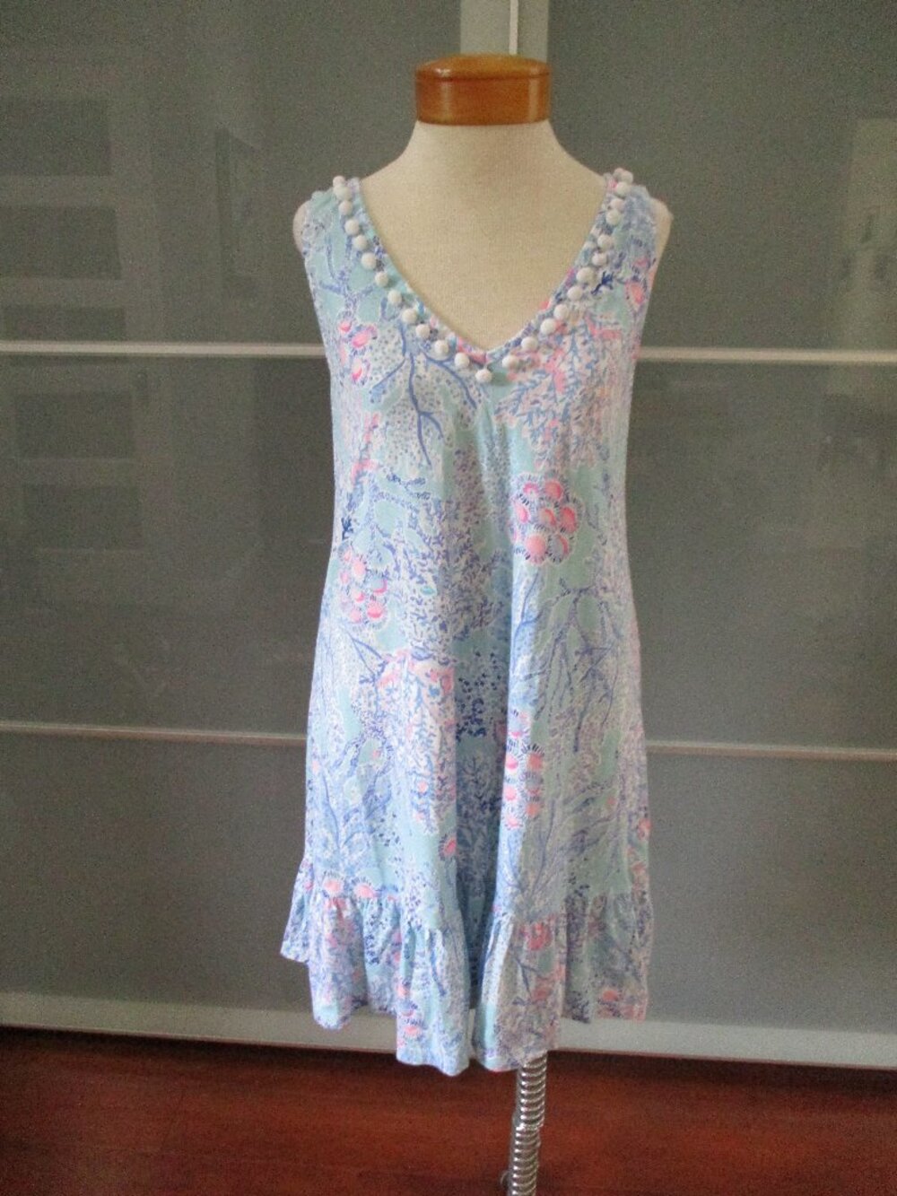 Lilly Pulitzer Sleeveless V-Neck Shift Dress